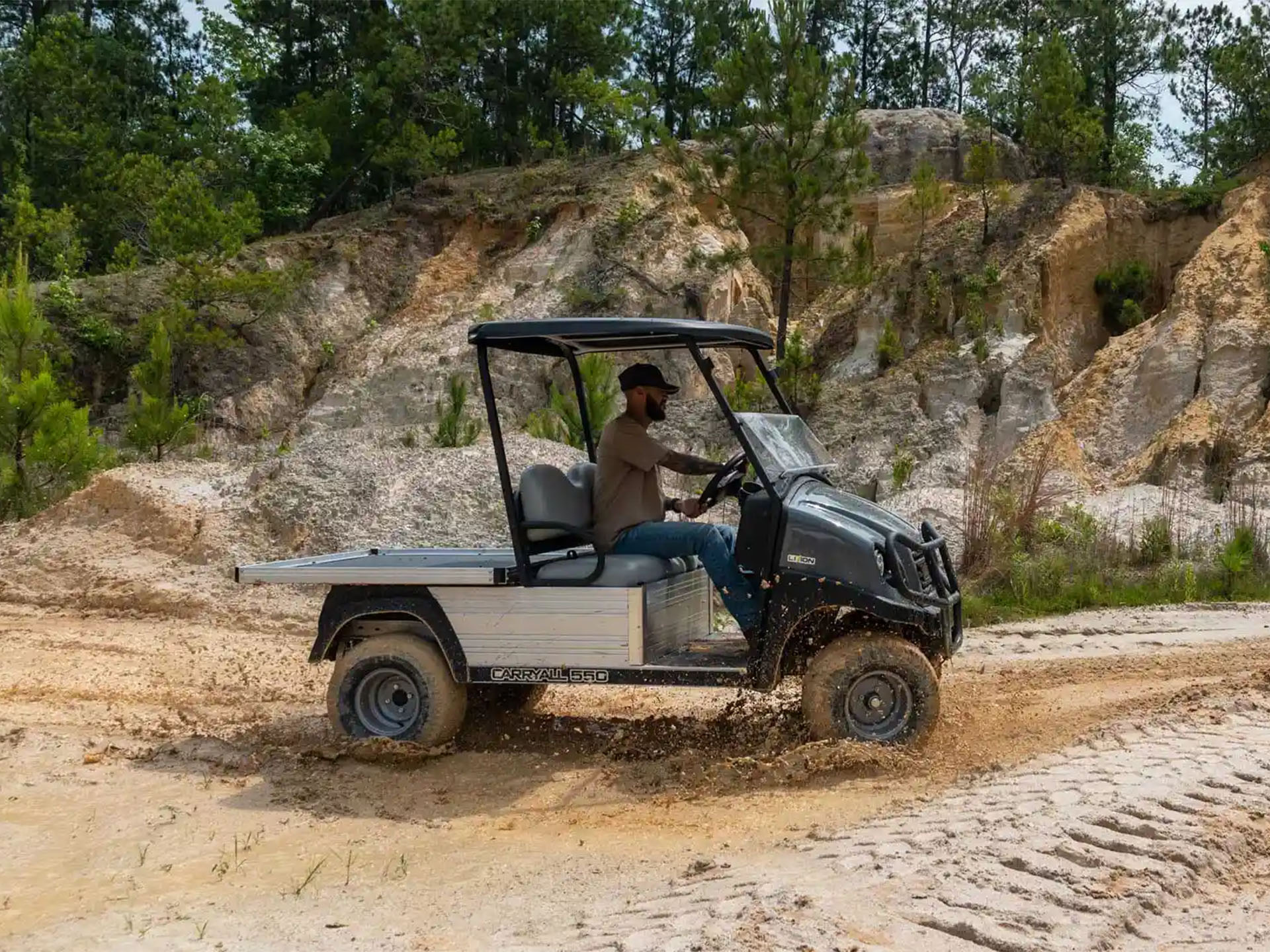 Cushman Carryall 550 (gas & electric) - Image 4